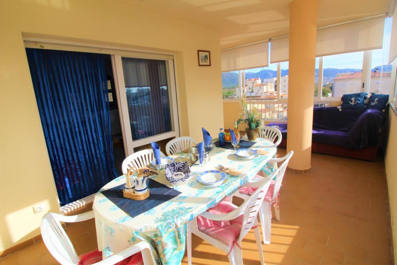 Global Immo 3289 Port Thalassa Roses Exterior foto
